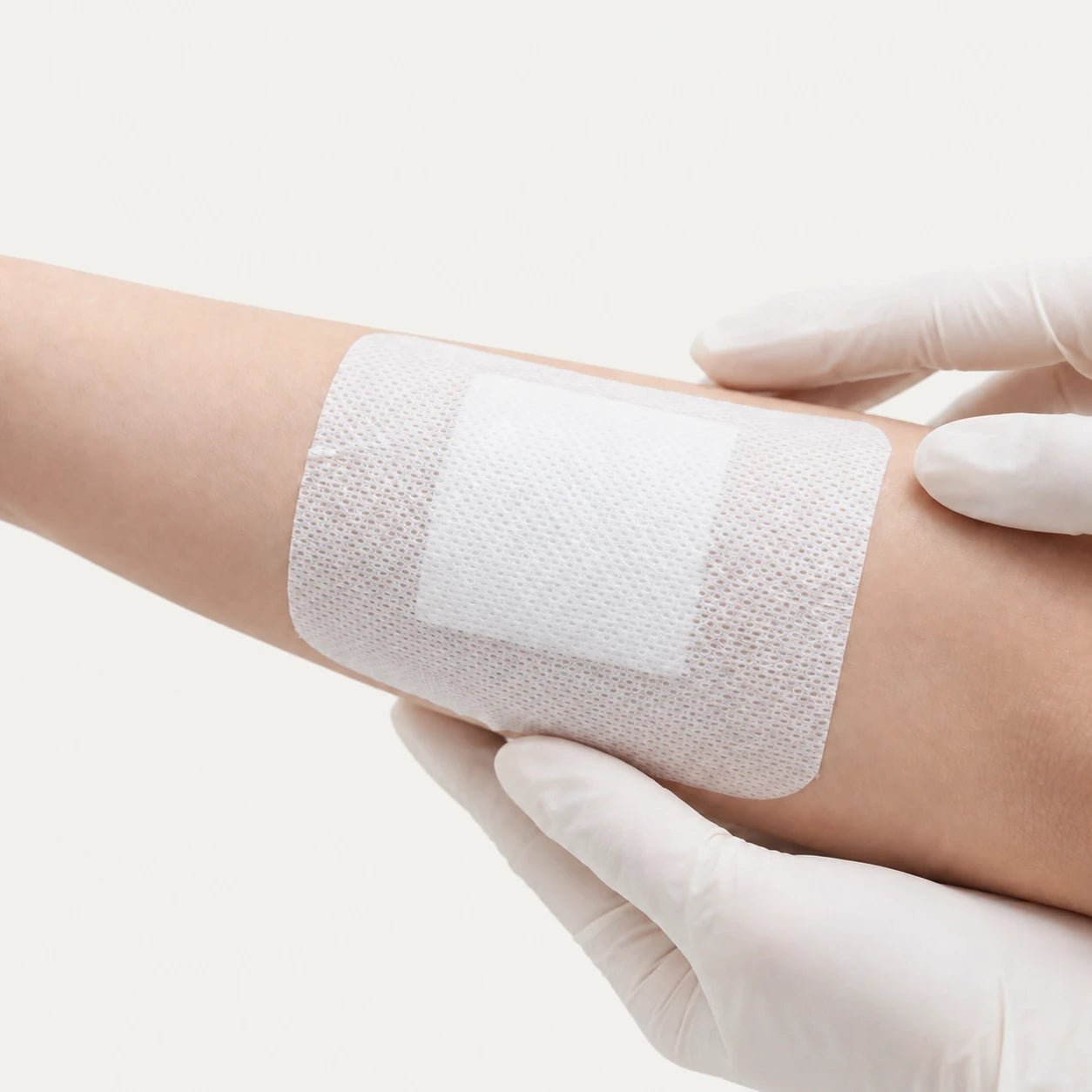 Carbou Island Wound Dressing with Bordered, 6in x 6in